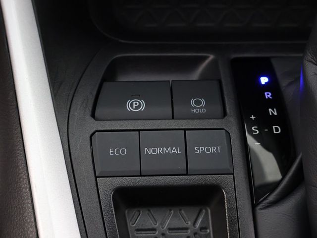 2025 Toyota RAV4 XLE Premium FWD - 23010866 - 52