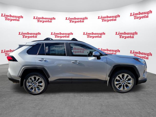 2025 Toyota RAV4 XLE Premium FWD - 22944352 - 1