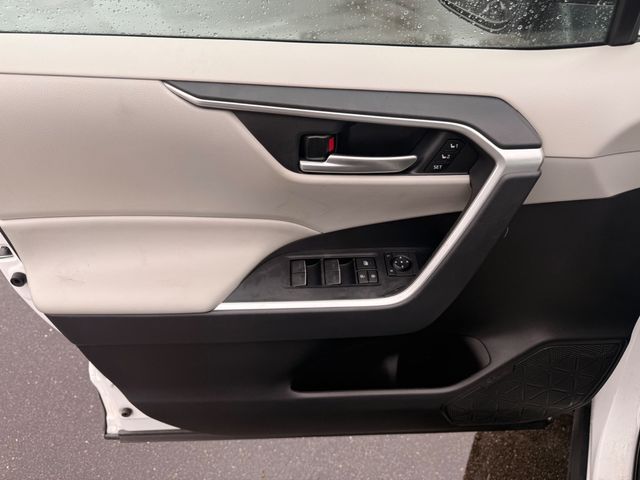 2025 Toyota RAV4 XLE Premium FWD - 23093296 - 2