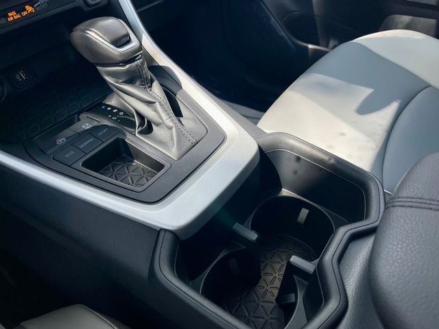 2025 Toyota RAV4 XLE Premium FWD - 22914357 - 14