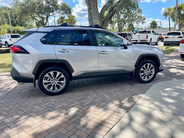2025 Toyota RAV4 XLE Premium FWD - 22914357 - 6