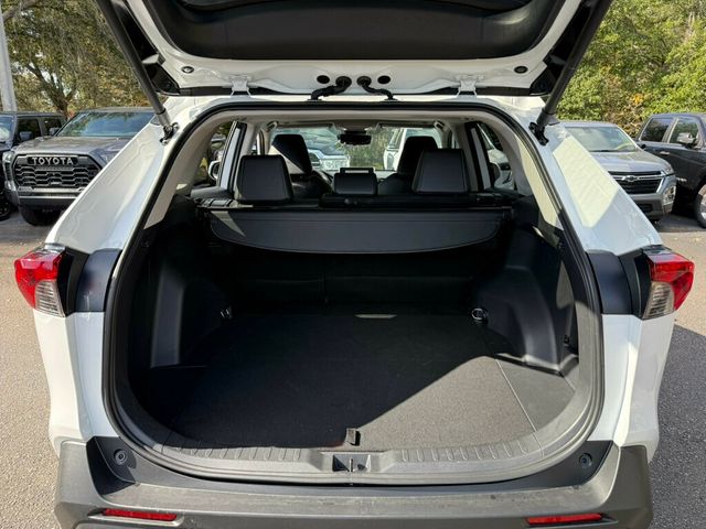2025 Toyota RAV4 XLE Premium FWD - 22952014 - 8