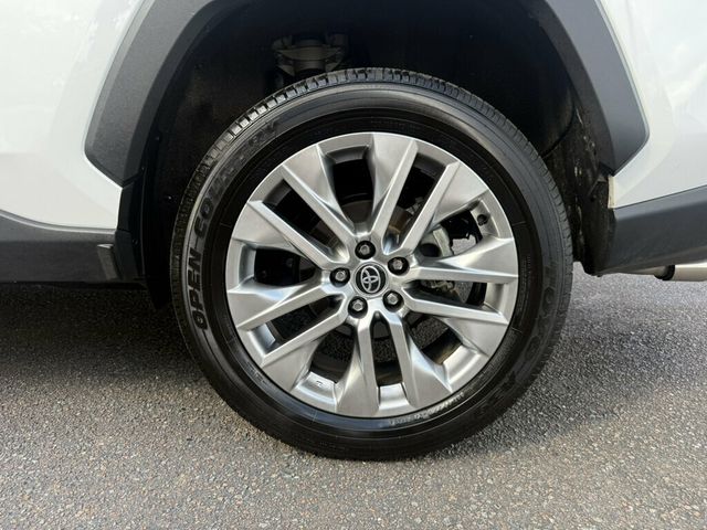 2025 Toyota RAV4 XLE Premium FWD - 23095246 - 9