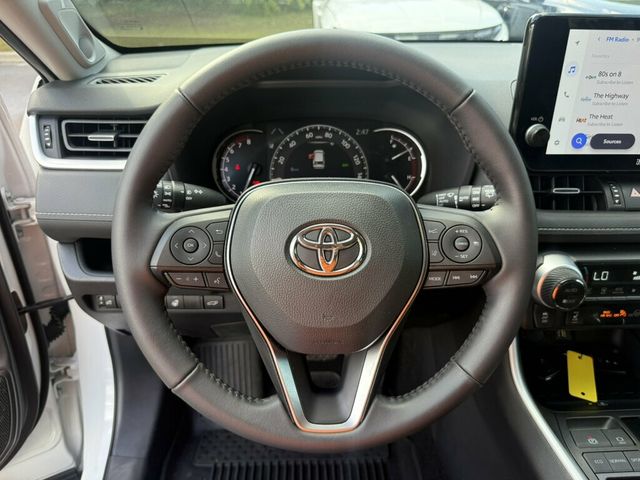 2025 Toyota RAV4 XLE Premium FWD - 23095246 - 4