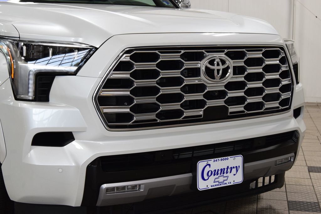 2025 Toyota Sequoia Capstone 4WD - 23031638 - 12