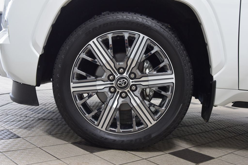 2025 Toyota Sequoia Capstone 4WD - 23031638 - 28