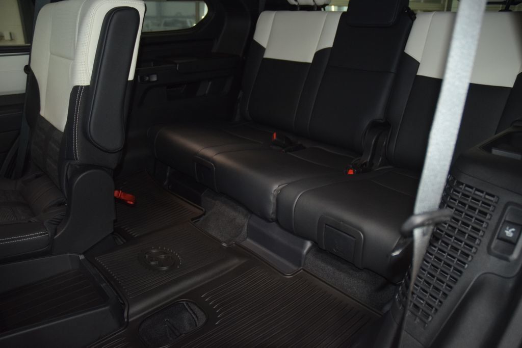 2025 Toyota Sequoia Capstone 4WD - 23031638 - 46
