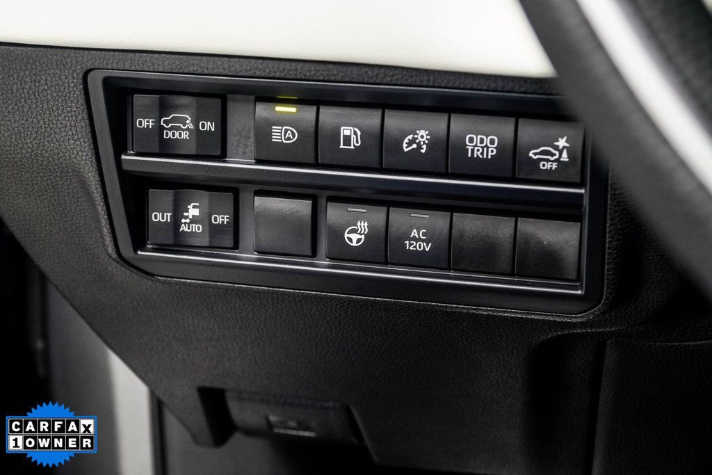 2025 Toyota Sequoia Capstone photo 28