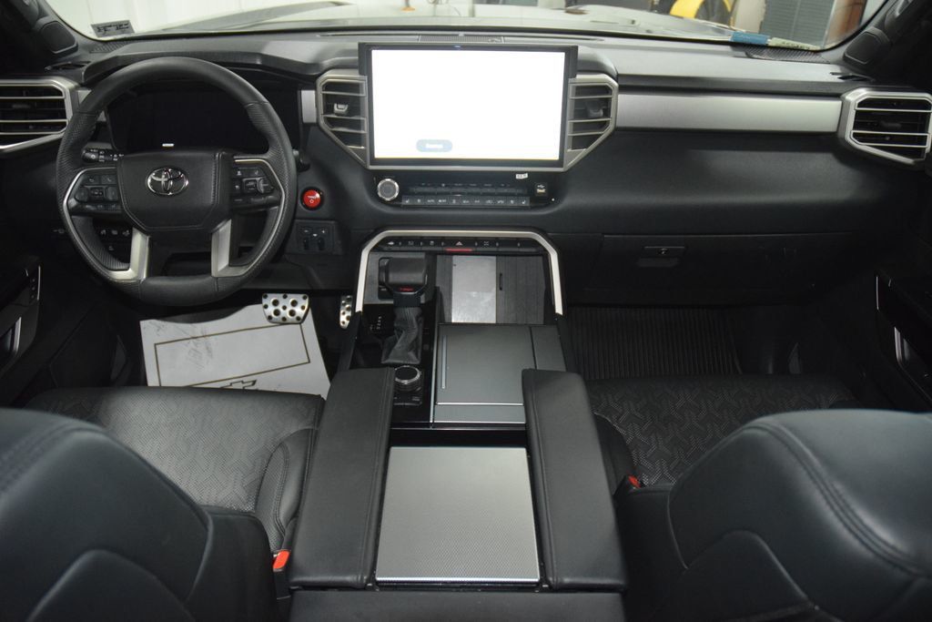 2025 Toyota Sequoia Limited 4WD - 23057616 - 32