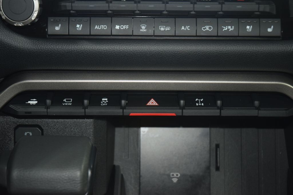 2025 Toyota Sequoia Limited 4WD - 23057616 - 35