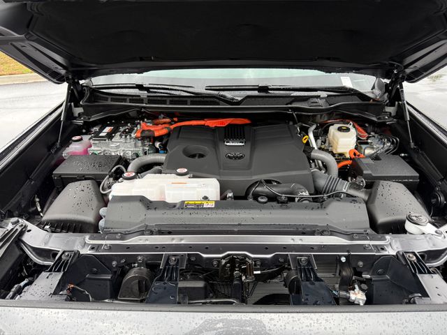 2025 Toyota Sequoia Platinum 4WD - 22991231 - 15