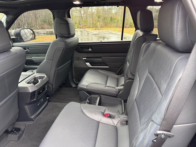 2025 Toyota Sequoia Platinum 4WD - 22991231 - 7