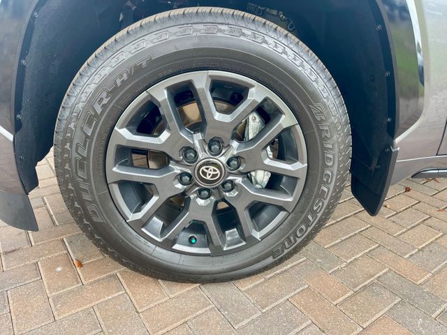 2025 Toyota Sequoia Platinum 4WD - 22951644 - 9