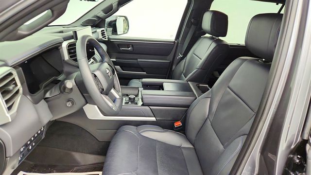 2025 Toyota Sequoia Platinum 4WD - 22962872 - 19