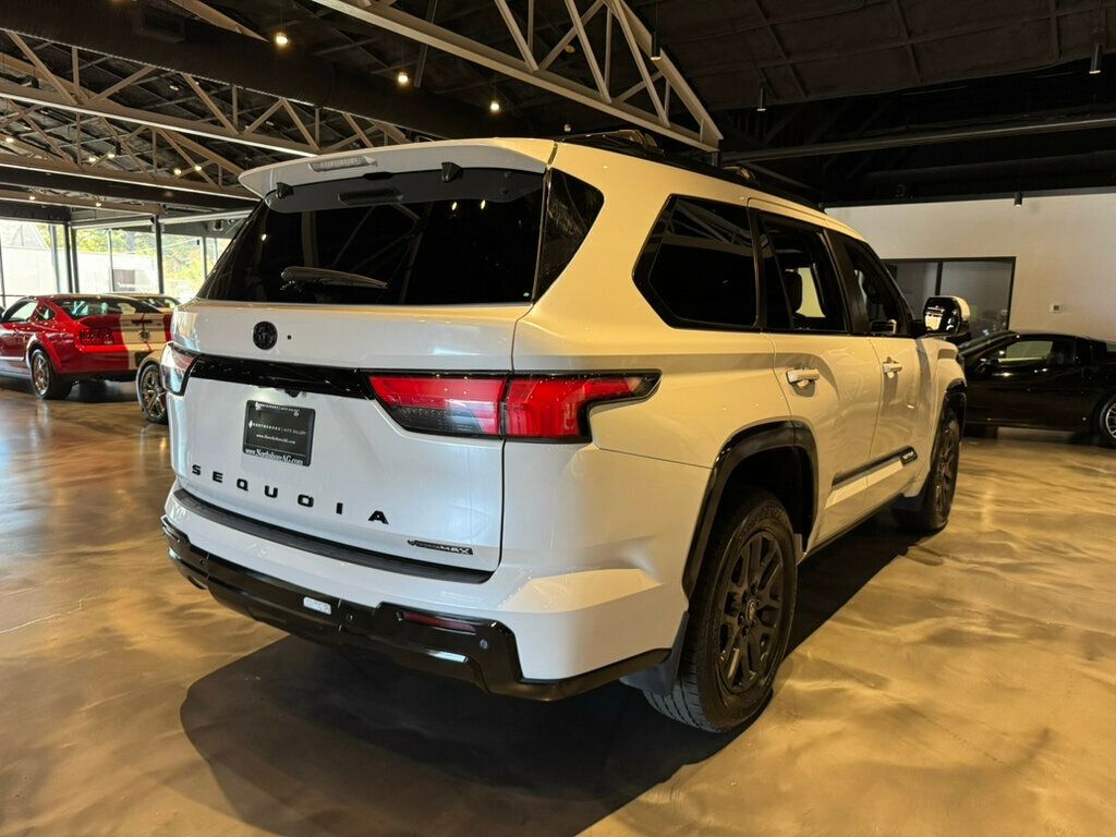 2025 Toyota Sequoia Platinum photo 4