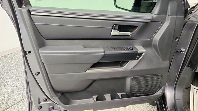2025 Toyota Sequoia Platinum 4WD with Power Extending Running Boards - 22962872 - 10
