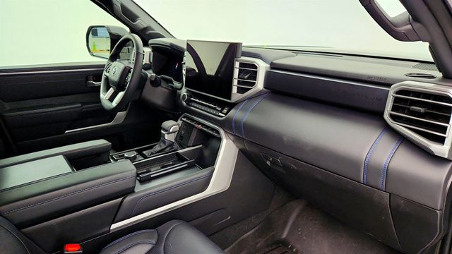 2025 Toyota Sequoia Platinum 4WD with Power Extending Running Boards - 22962872 - 25