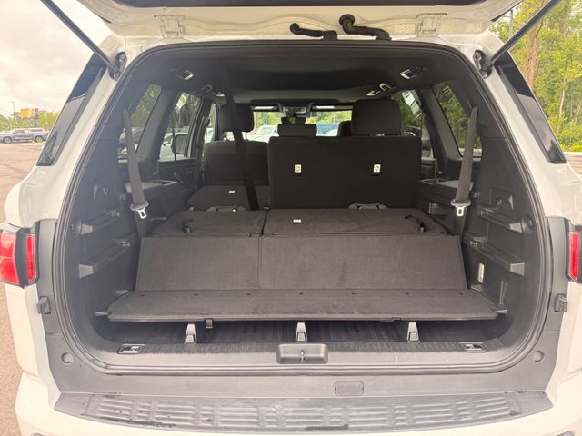 2025 Toyota Sequoia SR5 4WD - 23022414 - 13