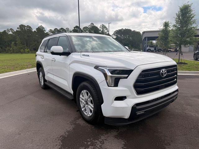 2025 Toyota Sequoia SR5 4WD - 23022414 - 16
