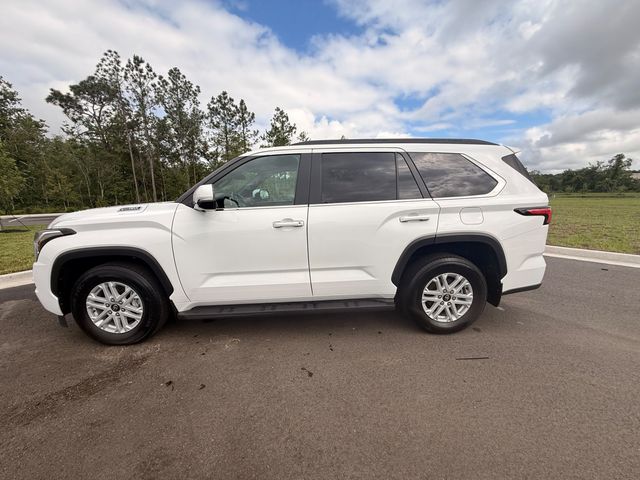 2025 Toyota Sequoia SR5 4WD - 23022414 - 1
