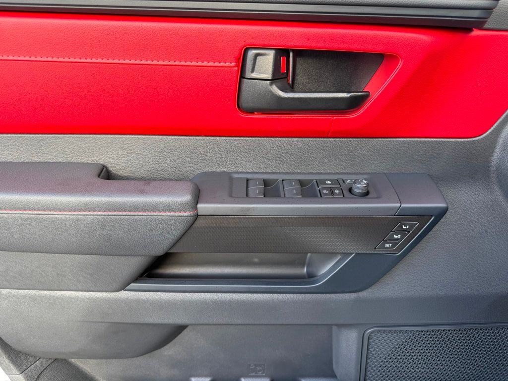 2025 Toyota Sequoia TRD Pro 4WD - 22993125 - 24