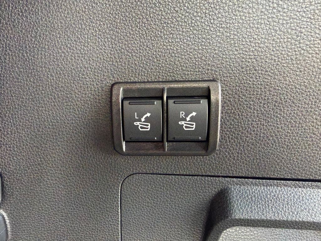 2025 Toyota Sequoia TRD Pro 4WD - 22993125 - 31