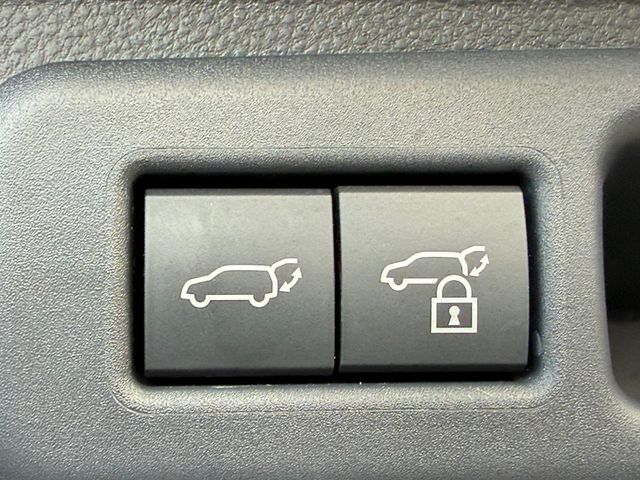 2025 Toyota Sequoia TRD Pro 4WD - 22993125 - 32