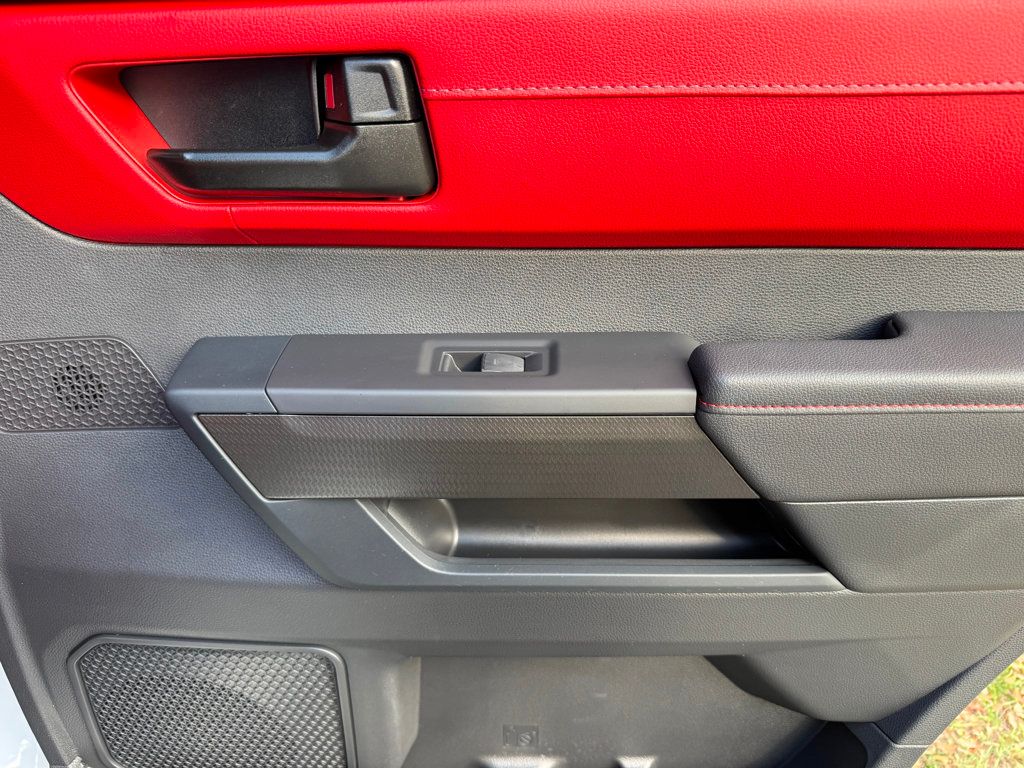 2025 Toyota Sequoia TRD Pro 4WD - 22993125 - 40