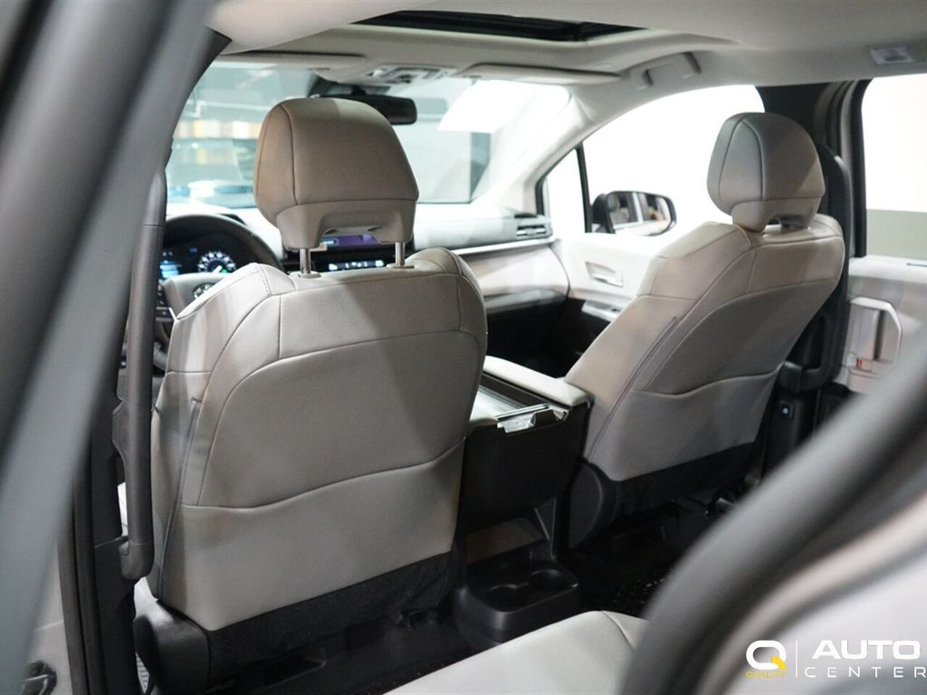 2025 Toyota Sienna  - 22956976 - 27
