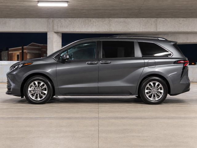 2025 Toyota Sienna 2025 Toyota Sienna XLE FWD Hybrid - 23085339 - 9