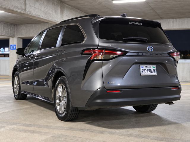 2025 Toyota Sienna 2025 Toyota Sienna XLE FWD Hybrid - 23085339 - 10
