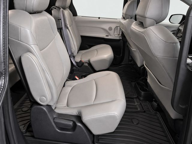 2025 Toyota Sienna 2025 Toyota Sienna XLE FWD Hybrid - 23085339 - 30