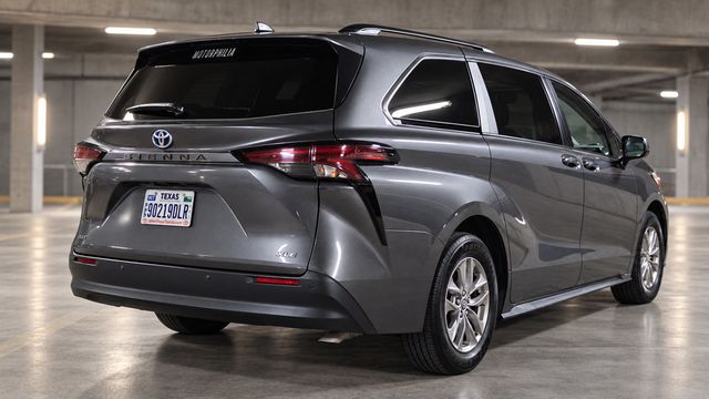 2025 Toyota Sienna 2025 Toyota Sienna XLE FWD Hybrid - 23085339 - 44