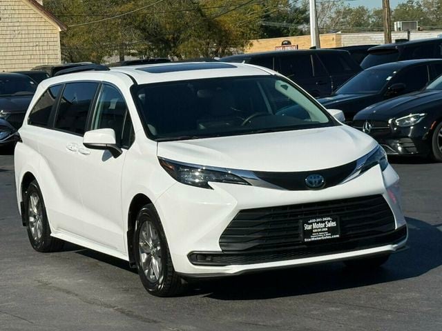 2025 Toyota Sienna LE AWD 8-Passenger - 23095617 - 8
