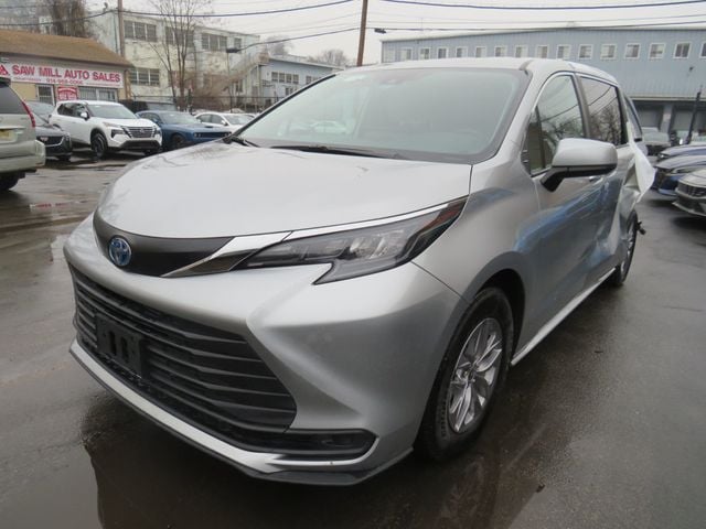 2025 Toyota Sienna LE AWD 8-Passenger (Clear title) - 22989171 - 0