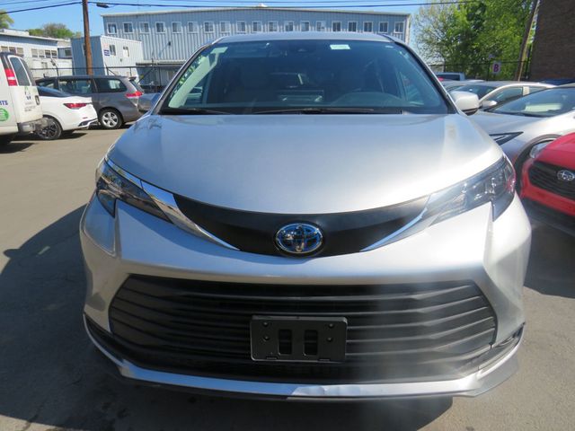 2025 Toyota Sienna LE AWD 8-Passenger(clear title) - 23022475 - 1