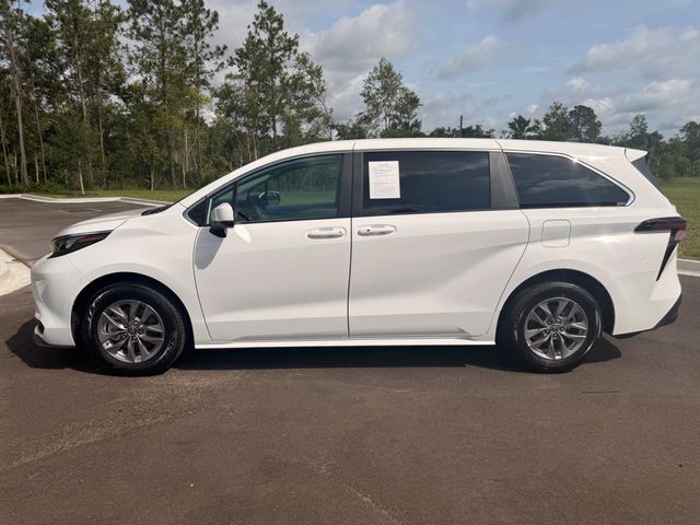 2025 Toyota Sienna LE FWD 8-Passenger - 23023181 - 8