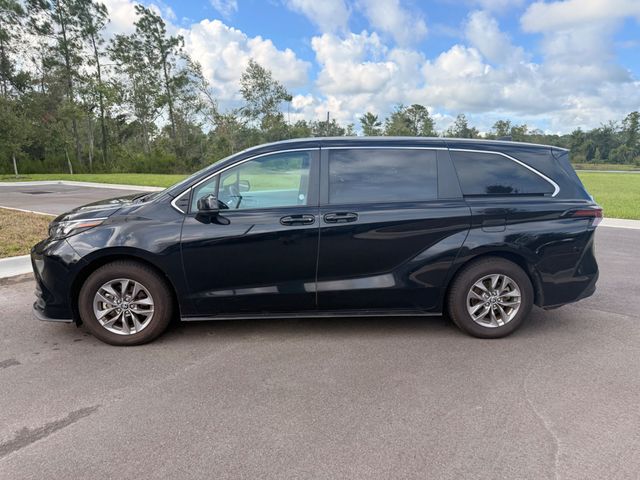 2025 Toyota Sienna LE FWD 8-Passenger - 23079953 - 14