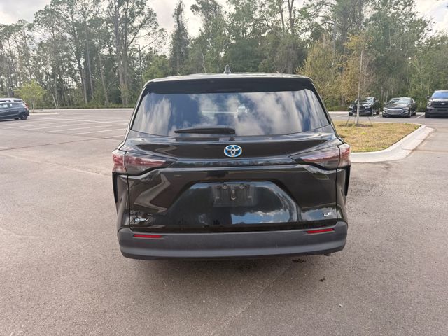 2025 Toyota Sienna LE FWD 8-Passenger - 23079953 - 16