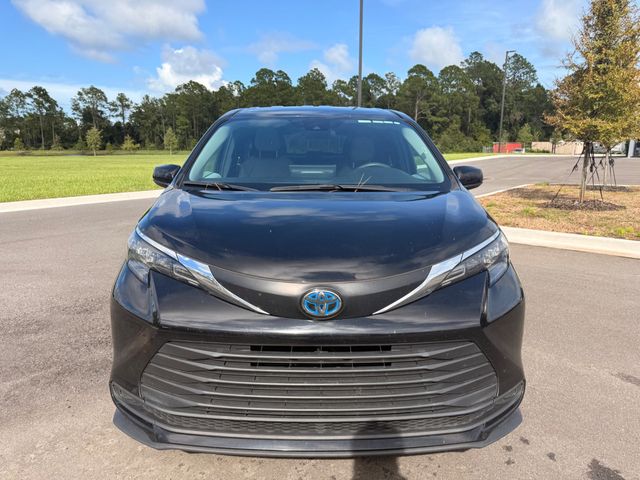 2025 Toyota Sienna LE FWD 8-Passenger - 23079953 - 21