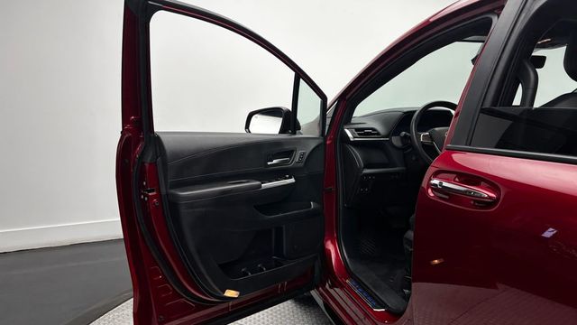 2025 Toyota Sienna Limited AWD 7-Passenger - 23027458 - 19