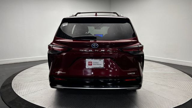 2025 Toyota Sienna Limited AWD 7-Passenger - 23027458 - 35