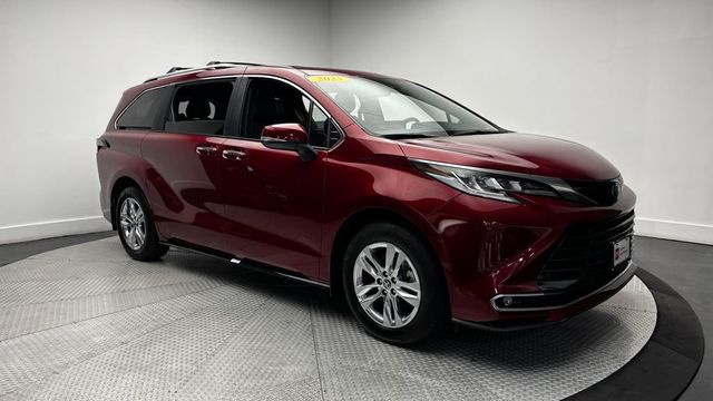 2025 Toyota Sienna Limited AWD 7-Passenger - 23027458 - 43