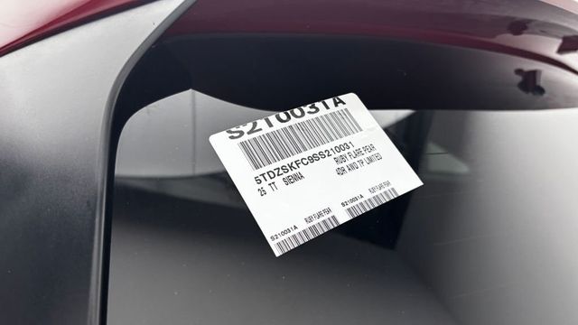 2025 Toyota Sienna Limited AWD 7-Passenger - 23027458 - 45