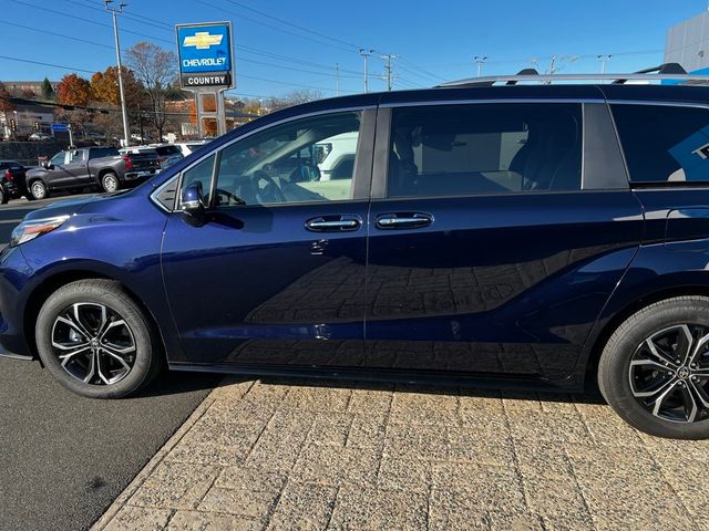 2025 Toyota Sienna Platinum AWD 7-Passenger - 22945799 - 7