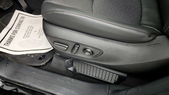 2025 Toyota Sienna Platinum AWD, 7-Seater - 22951240 - 11