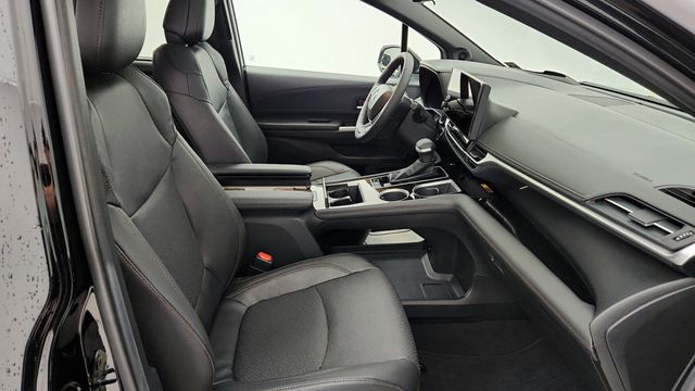 2025 Toyota Sienna Platinum AWD, 7-Seater - 22951240 - 23
