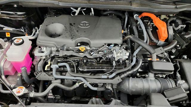 2025 Toyota Sienna Platinum AWD, 7-Seater - 22951240 - 26