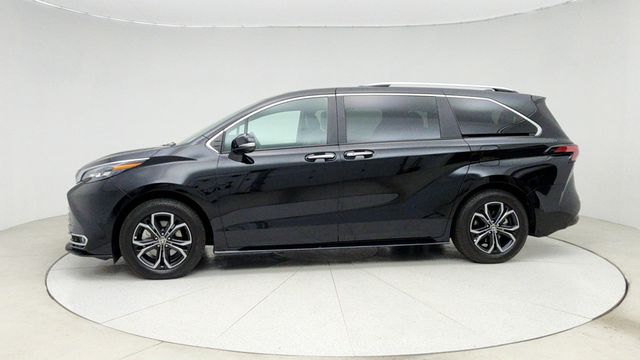 2025 Toyota Sienna Platinum AWD, 7-Seater - 22951240 - 7