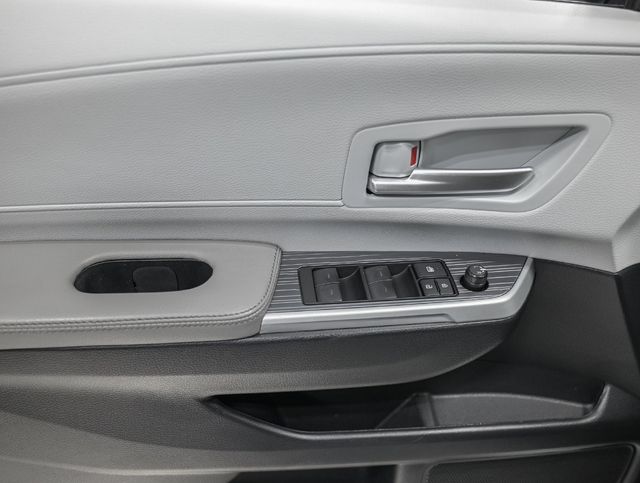 2025 Toyota Sienna XLE - 23083300 - 12